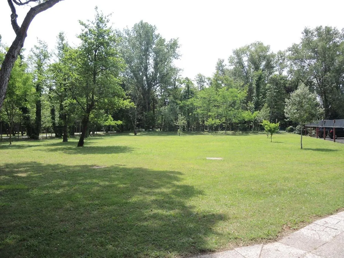 Welcoming Flat With Garden-View Terrace - Beahost Apartment Bibione