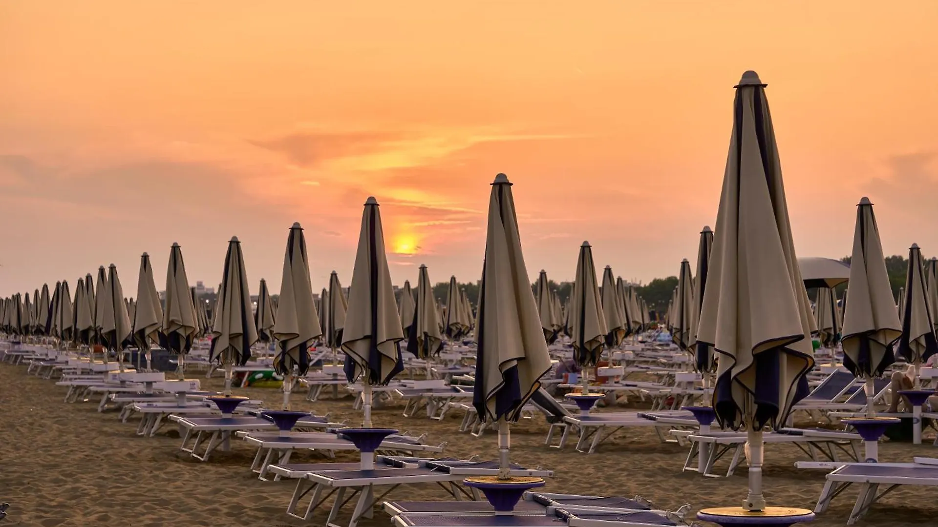 Welcoming Flat With Garden-View Terrace - Beahost Apartment Bibione