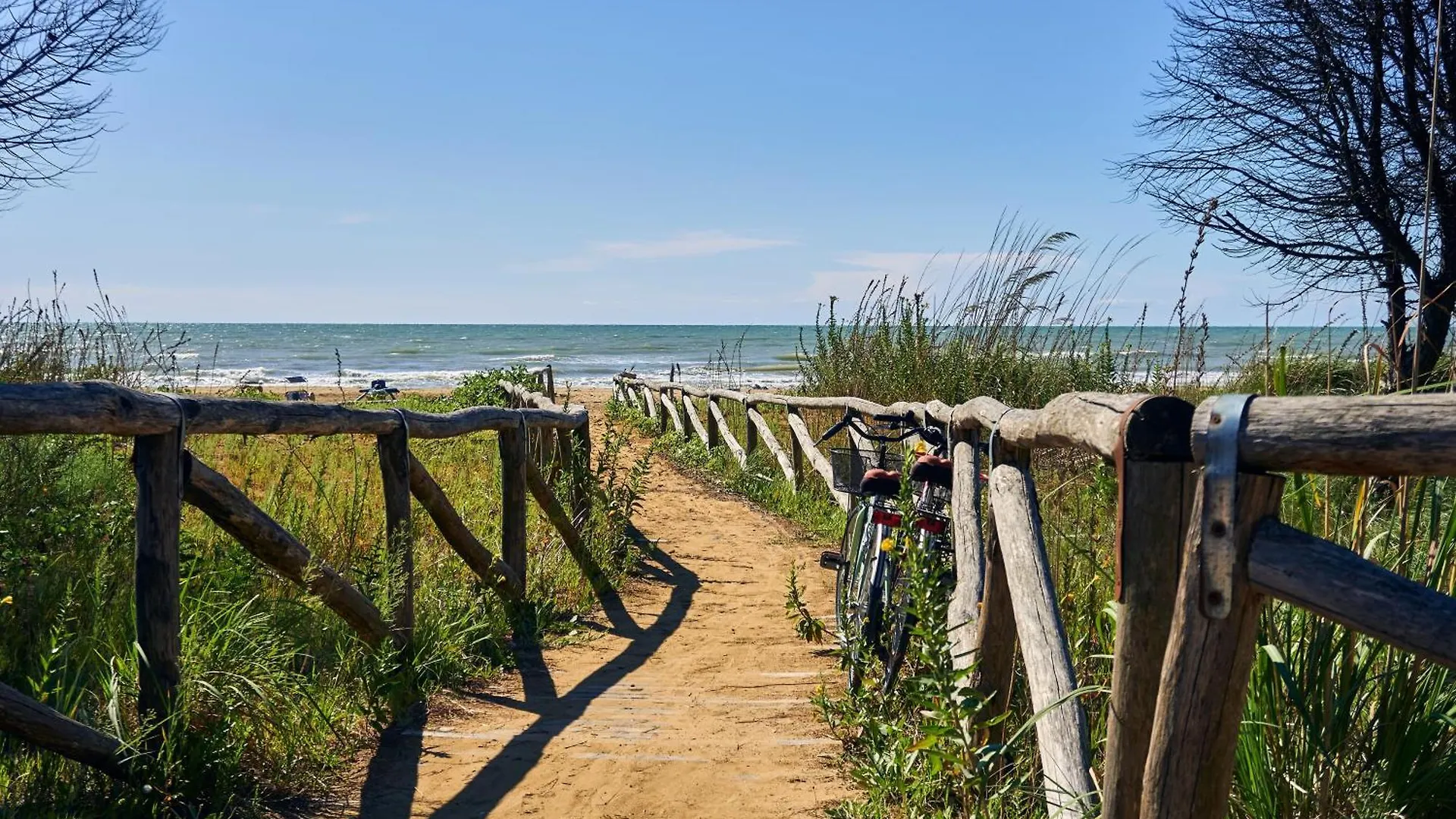 Welcoming Flat With Garden-View Terrace - Beahost Apartment Bibione